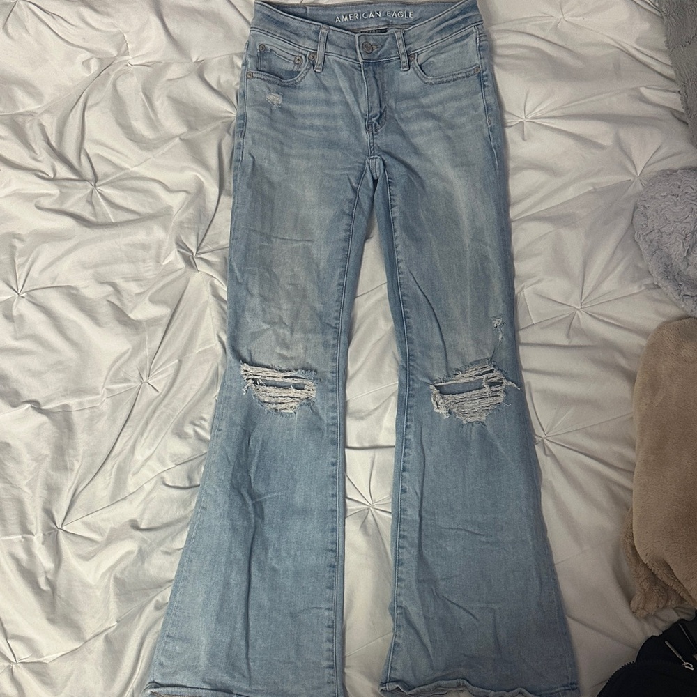 American Eagle Outfitters Women's Distressed Light Blue Wide Leg Jeans